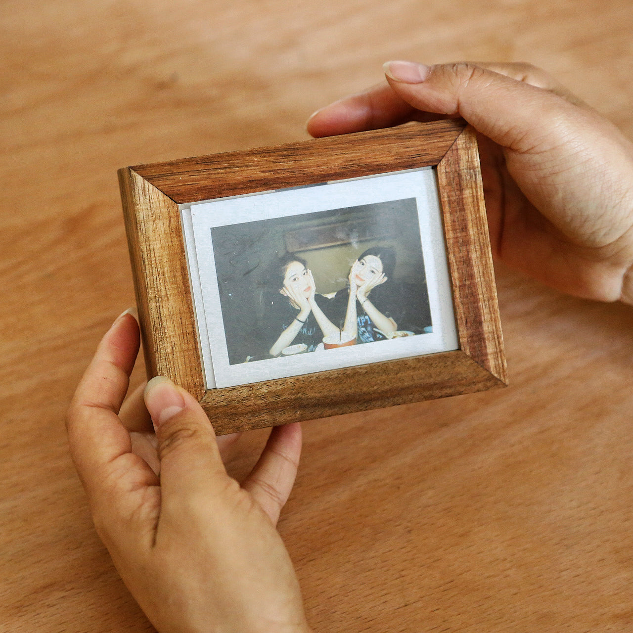 Photo Frame Magnet, Self-Adhesive Refrigerator Magnet Frame for