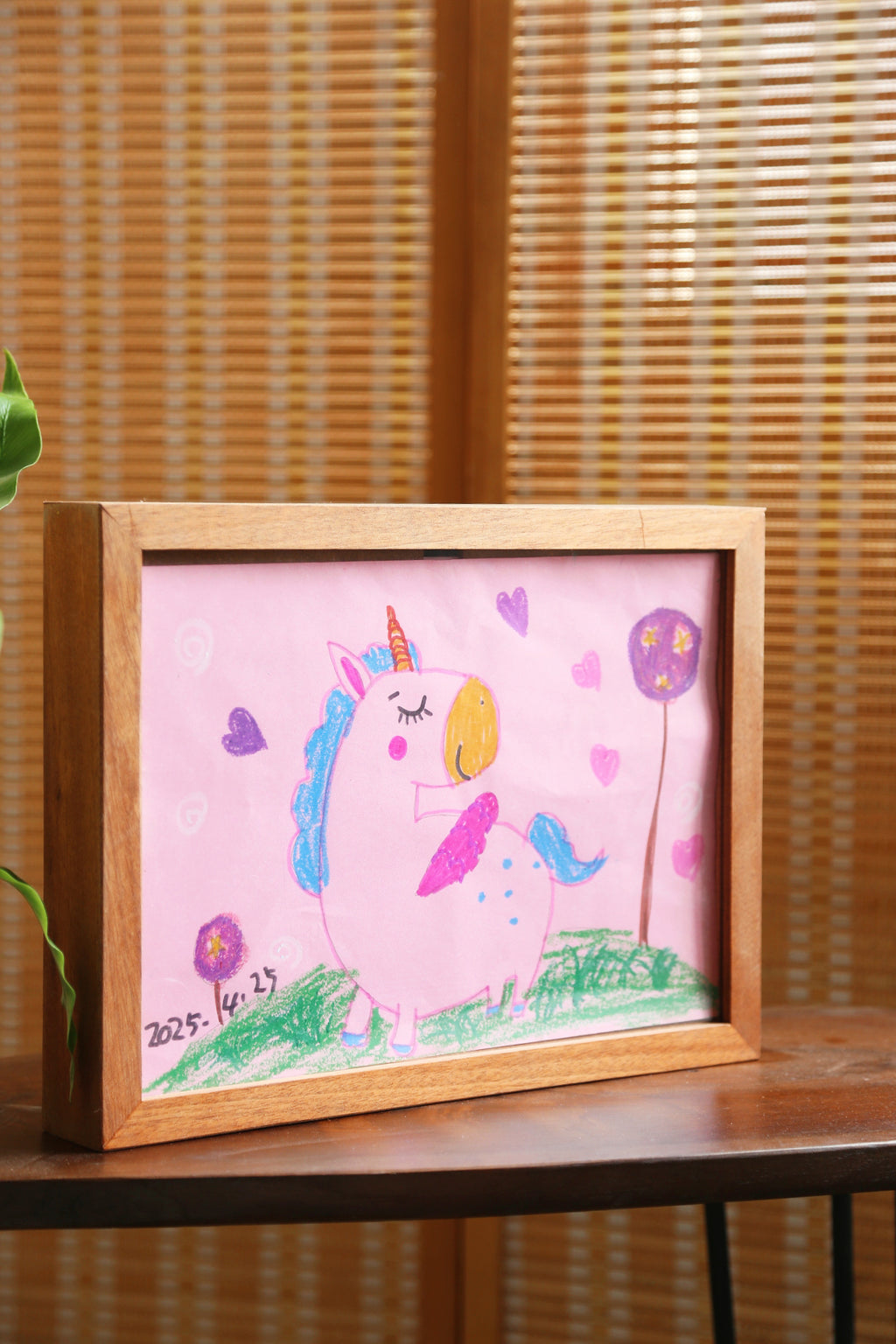 Solid Wood Kids' Artwork Storage & Display Frame - Fits A4 (For Drawings, Graffiti, Certificates)